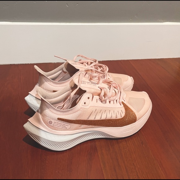 Nike Zoom Gravity Echo Pink